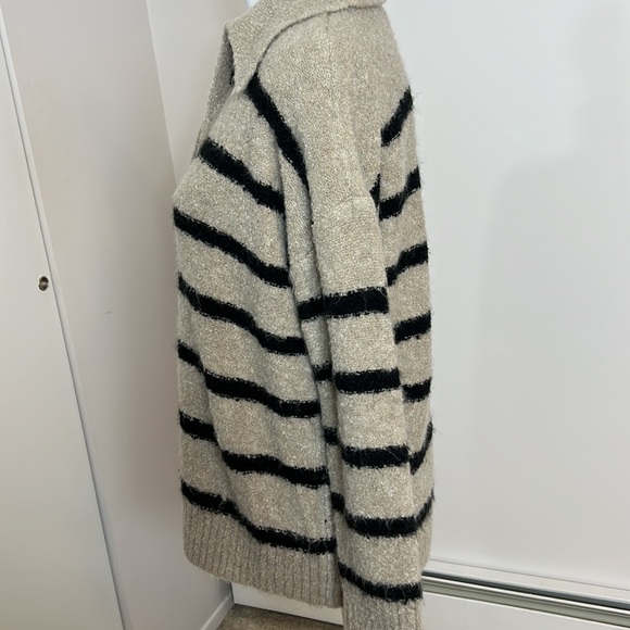 LOFT NWT collared sweater size medium tan with black stripes size medium - Picture 4 of 8